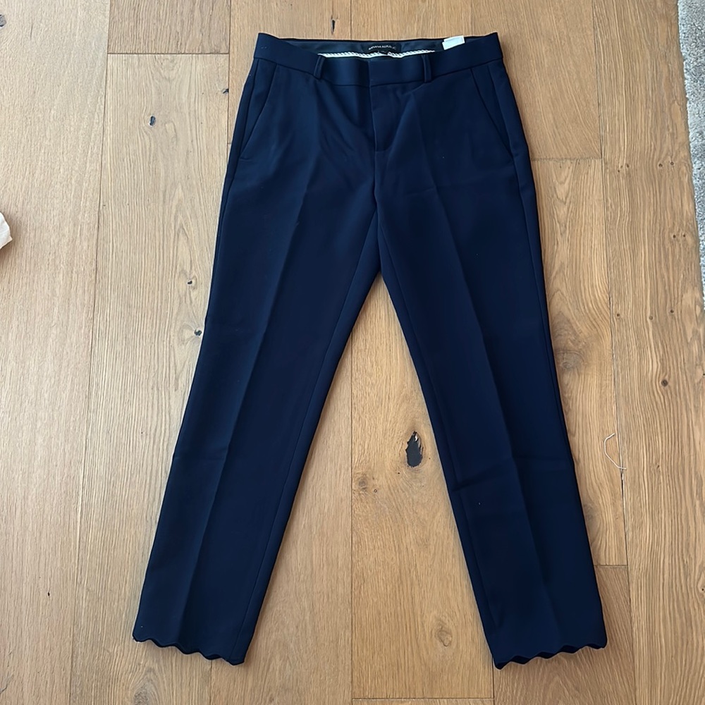 Banana Republic Scalloped Hem Pant